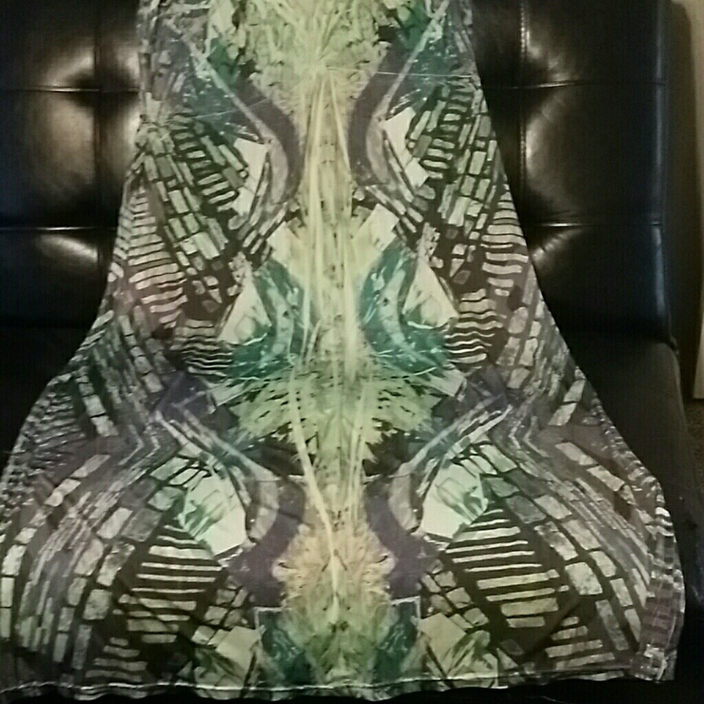 One World Maxi